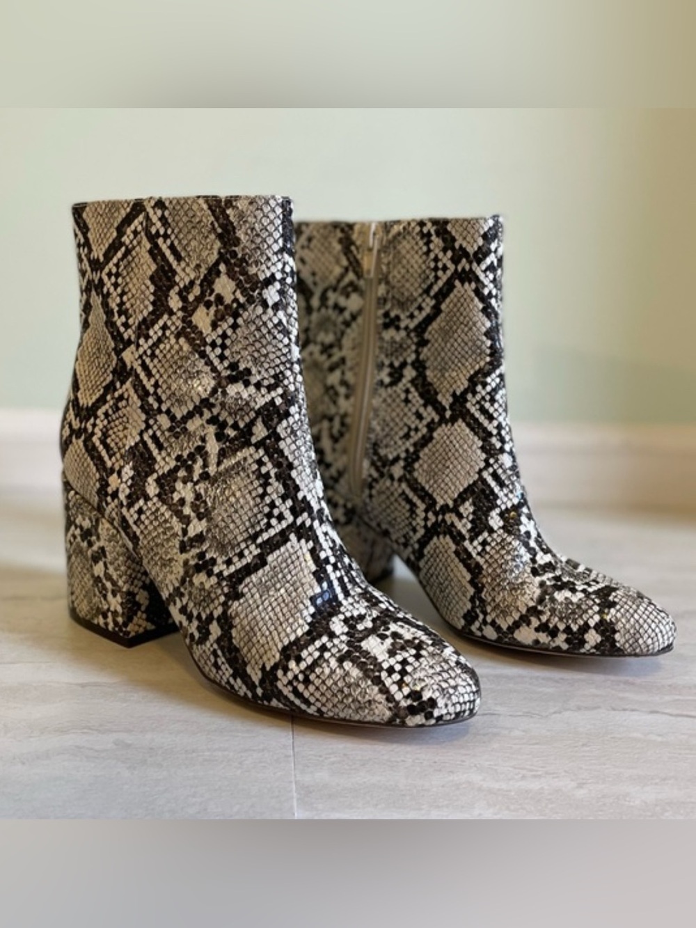 Urban Outfitters Women's Animal Print Boots Size 10 Sexy Summer Party